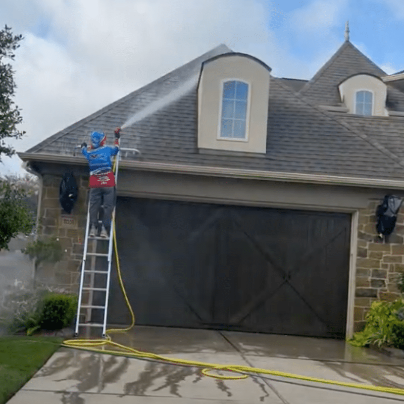 Roof Cleaning in Richmond Tx